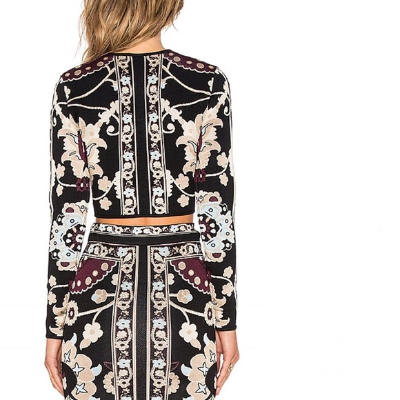 Fay’s skirt and Elyon crop top Ronny Kobo - Picture 10 of 10